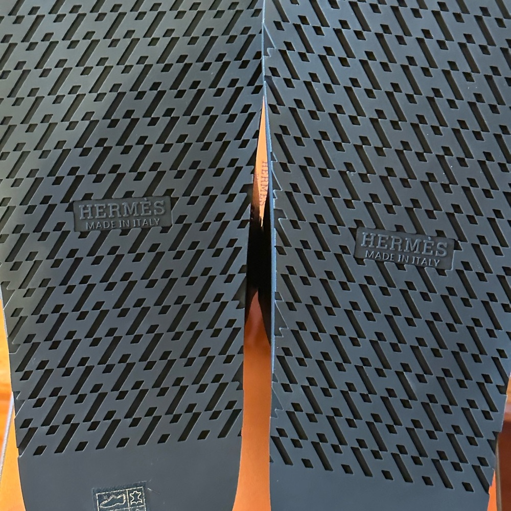 Unisex Hermes Chypre Black Sandals Size EU 43 - Picture 3 of 8